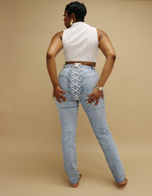 Load image into Gallery viewer, Top Notch Lace Jeans